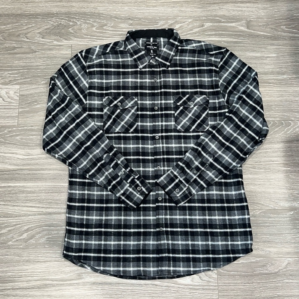 Kenneth Cole flannel. Size XL. NWOT.